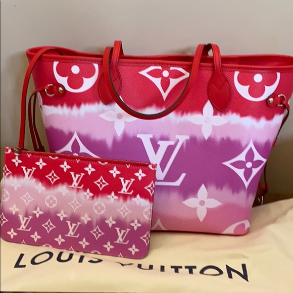 ‼️SOLD‼️👛💯% Auth.LV Escale Rouge NF MM - Picture 5 of 12